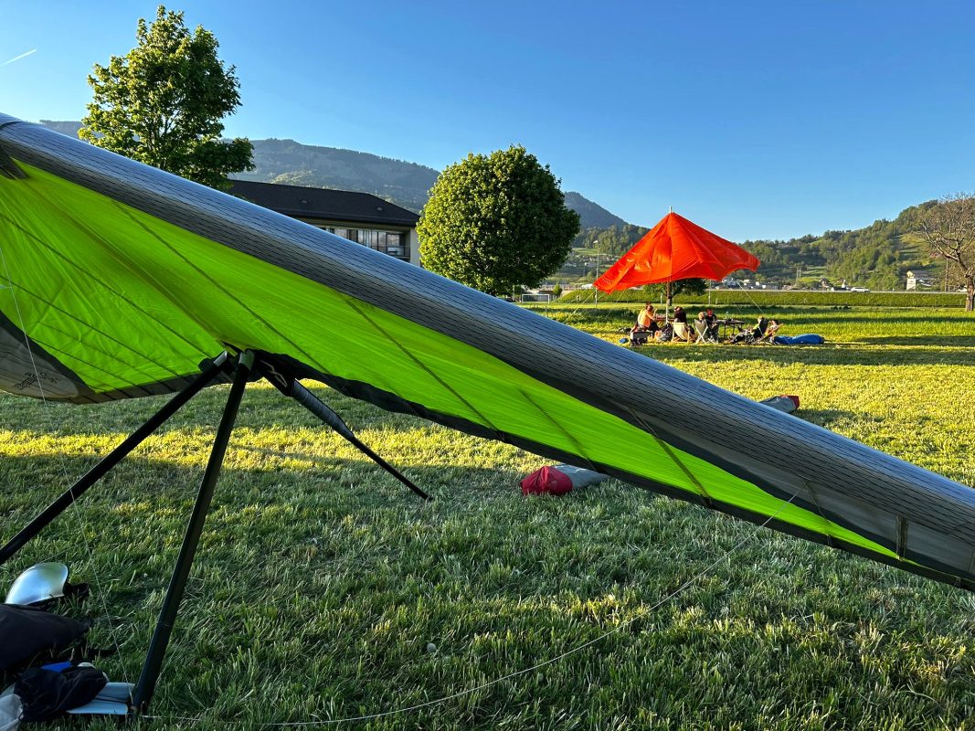 Der Grillplatz wartet auf die Gelandeten